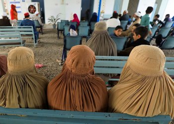 Αφγανιστάν: Αποκλεισμός των γυναικών από την κοινωνική και δημόσια ζωή