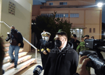Στο Ναυτικό Νοσοκομείο Κρήτης ο Νίκος Χαρδαλιάς – Έφτασε στα Χανιά από τη Γαύδο | Photos + Video