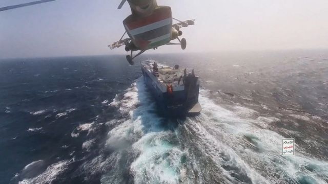Ερυθρά Θάλασσα: Τριπλάσιο το μεταφορικό κόστος και στο βάθος… αυξήσεις στα ράφια