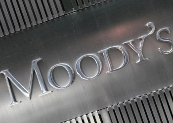 Moody’s: Σε μη επενδυτική βαθμίδα η ελληνική οικονομία – Αμετάβλητη στην κατηγορία Ba1 η πιστοληπτική ικανότητα της χώρας