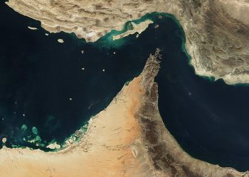 Μ. Ανατολή: Τι θα προκαλέσει σε εμπόριο-ναύλους ενδεχόμενο κλείσιμο των στενών του Ορμούζ