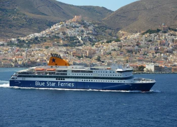 Κανονικά το δρομολόγιο του Blue Star 1 την Πέμπτη – Τι συμφώνησαν Blue Star Fairies και ΠΕΝΕΝ