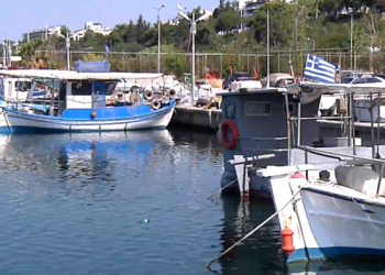 Σε απόγνωση οι παράκτιοι αλιείς του Θερμαϊκού – Άδεια τα δίχτυα τους – Εγκαταλείπουν τις βάρκες