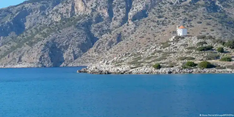 RND: Ελληνικές διακοπές χωρίς υπερτουρισμό