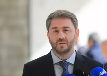 Ο Ανδρουλάκης βάζει τέλος στα λεγόμενα Δούκα για συνεργασίες: «Το ΠΑΣΟΚ δε θα παίξει ρόλο κομπάρσου», είπε στο ΠΣ