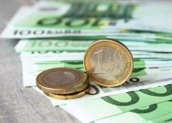 Ψηφίζεται σήμερα στη Βουλή η νέα ρύθμιση του νόμου Κατσέλη – Άμεσα οφέλη για 100.000 δανειολήπτες
