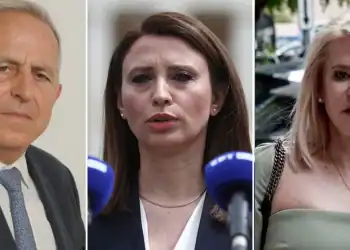 ΠΑΣΟΚ: Με 3 μεταγραφές απαντάει ο Ανδρουλάκης στη μετακίνηση Σκανδάμη στον Τσίπρα -Τι ισχύει για Κασιμάτη, Τζάκρη, Αποστολάκη
