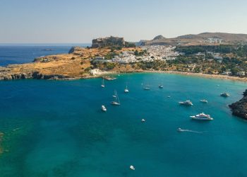 Τα νησιά με τα πιο φθηνά ακτοπλοϊκά εισιτήρια έως 20 ευρώ – Λίστα