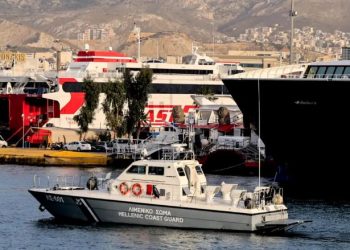 Εντοπίστηκε σορός άνδρα στη θαλάσσια περιοχή του λιμανιού του Πειραιά