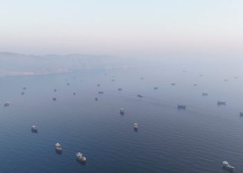 Εκκένωση 11.000 ναυτικών από τον Κόλπο λόγω του πολέμου στη Μέση Ανατολή