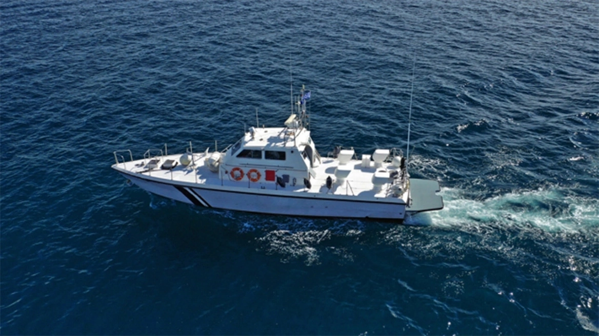 Μεγάλη επιχείρηση για τη διάσωση 8χρονου με σωσίβιο που παρασύρθηκε στα ανοιχτά παραλίας της Κρήτης
