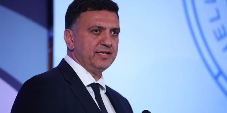 Εκατομμύρια για «φρου φρου κι αρώματα» σε Πολιτική Προστασία και Λιμενικό με υπογραφή Κικίλια