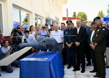 Κέντρο Εκπαίδευσης για χειριστές drone στην Τρίπολη – Δένδιας: Χρειάζονται πιλότοι για να τα χρησιμοποιούν