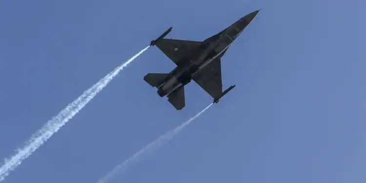 Αναγκαστική προσγείωση F-16 στη Ζάκυνθο