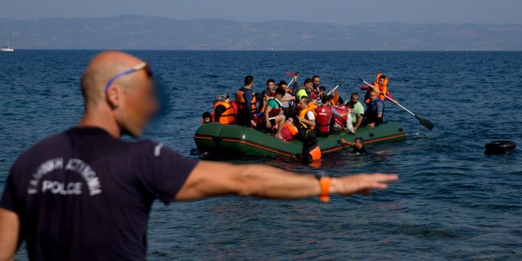 Στρασβούργο: «Κόκκινες γραμμές» για τα κέντρα επιστροφής ζητά ο Επίτροπος Ανθρωπίνων Δικαιωμάτων – Η απάντηση Πλεύρη