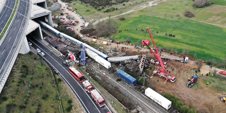 Τέμπη: Ειδικό Δικαστήριο δείχνει ο εισαγγελέας για το μπάζωμα στον χώρο της τραγωδίας