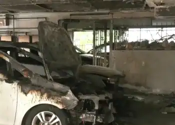 Θεσσαλονίκη: Τρεις επιθέσεις με γκαζάκια σε σπίτια στελεχών ΝΔ – Πέντε τραυματίες, μια γυναίκα διασωληνωμένη