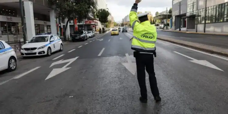 Πρόστιμο έως 1.500 ευρώ για όσους δεσμεύουν παράνομα θέσεις στάθμευσης
