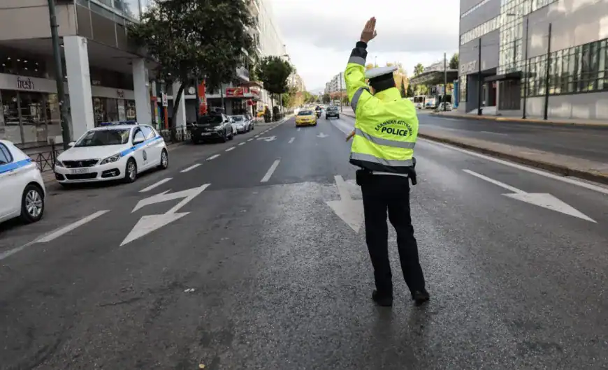 Πρόστιμο έως 1.500 ευρώ για όσους δεσμεύουν παράνομα θέσεις στάθμευσης