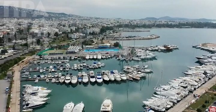 Γλυφάδα: Μια πόλη που ζει με τη θάλασσα – Οι μαρίνες, ο ναυταθλητισμός και οι προκλήσεις της νέας εποχής